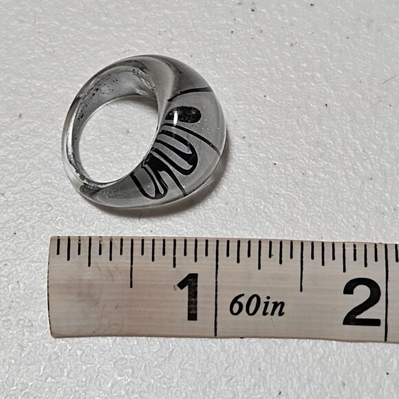 Retro Chunky Statement Ring Size 6.5 Clear Black Swirl Resin Fashion Jewelry - Picture 5 of 5